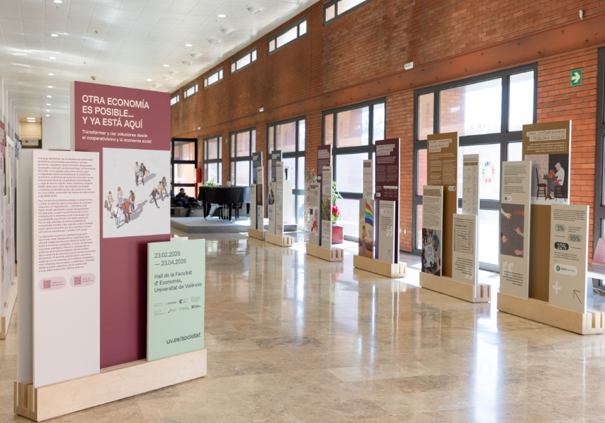 La Facultat d’Economia de la UV inaugura la exposición “Otra economía es posible … y ya está aquí”